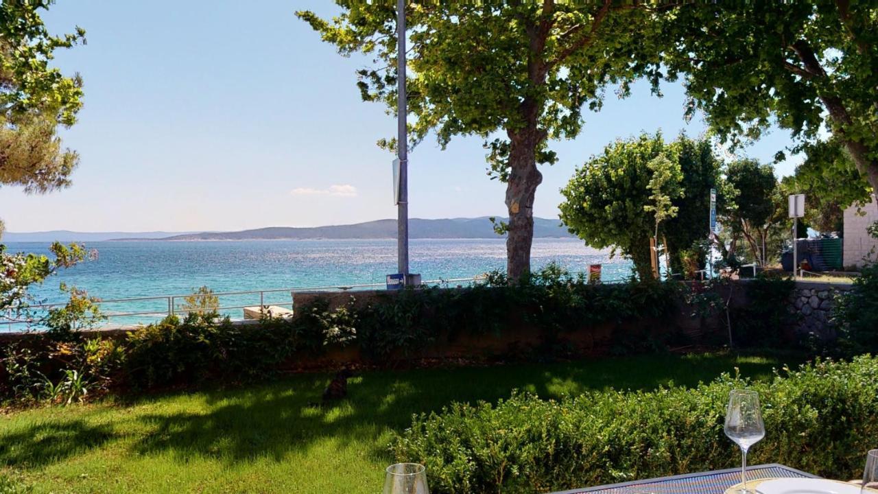 Guesthouse On The Beach Baska Voda Bagian luar foto