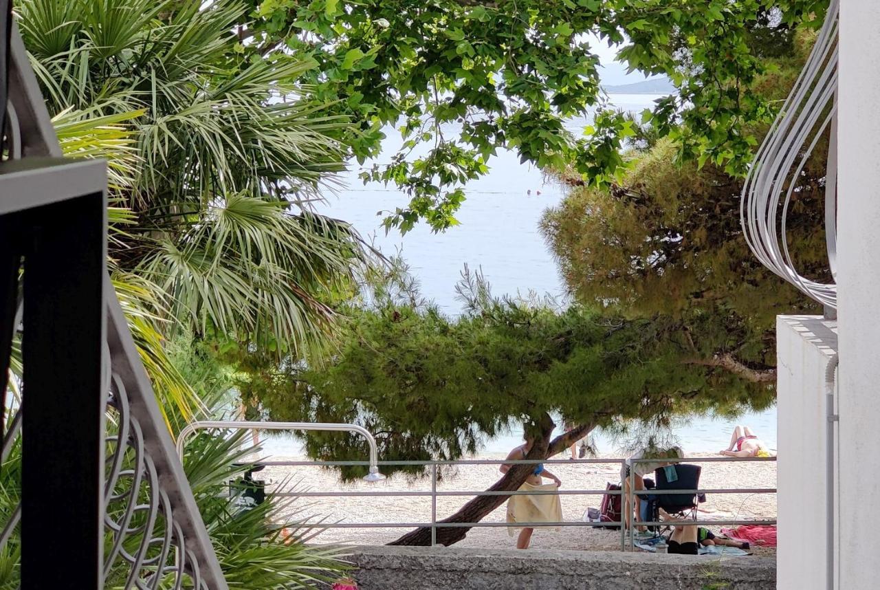 Guesthouse On The Beach Baska Voda Bagian luar foto