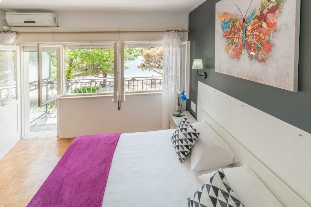 Guesthouse On The Beach Baska Voda Bagian luar foto